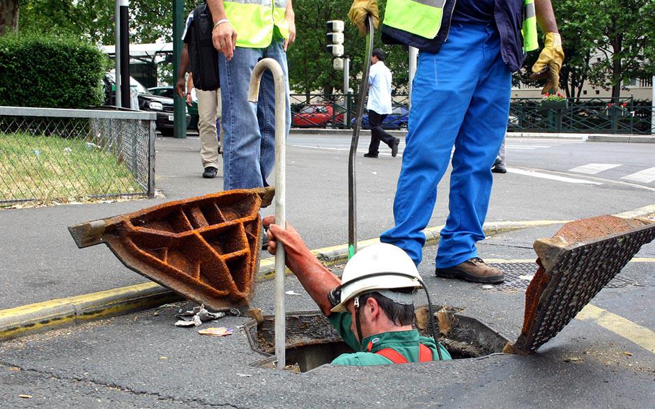 comment déboucher des wc Survilliers